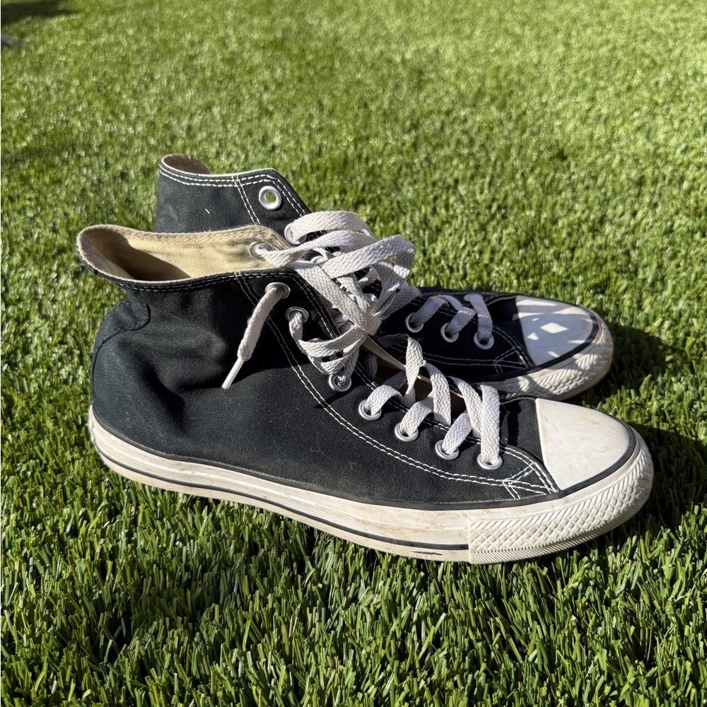 Chuck Taylor All Star Canvas UNISEX HIGH TOP SHOE Men’s 7.5 / Women’s 9.5 BLACK